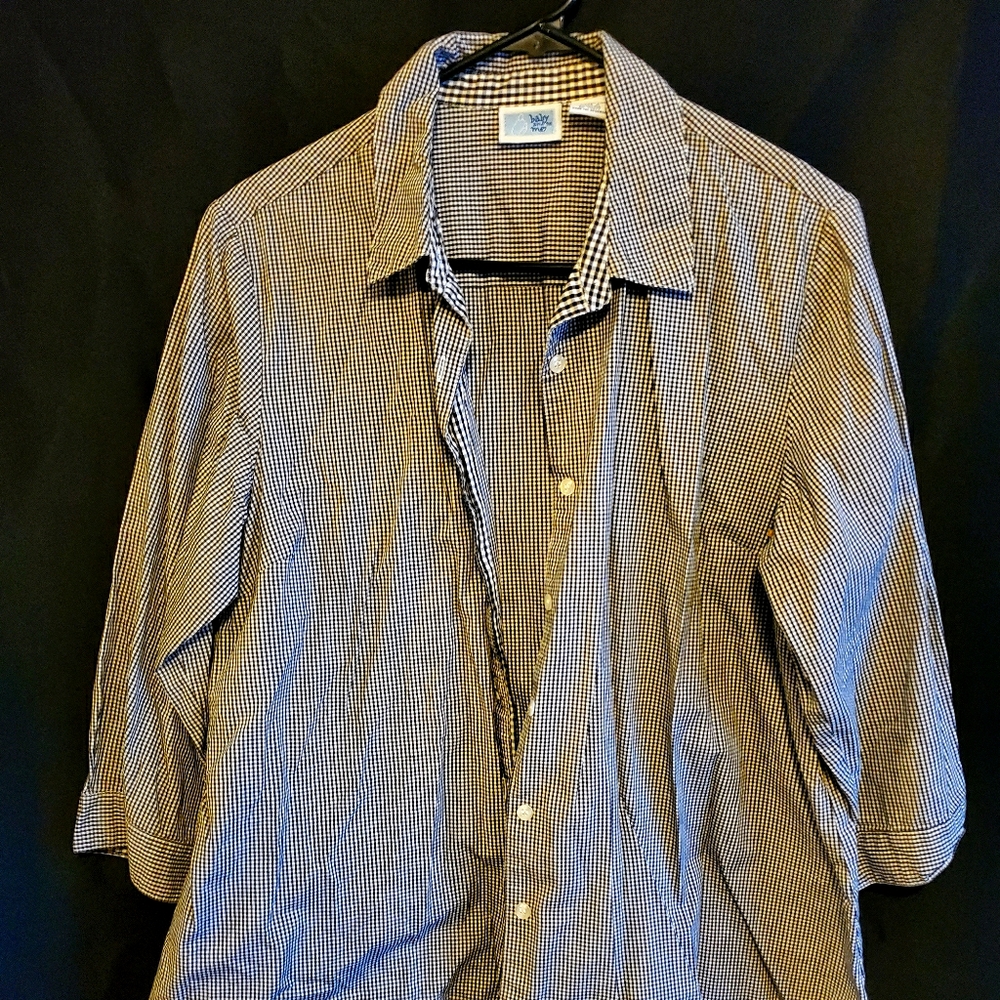 Maternity 3/4-sleeve button down